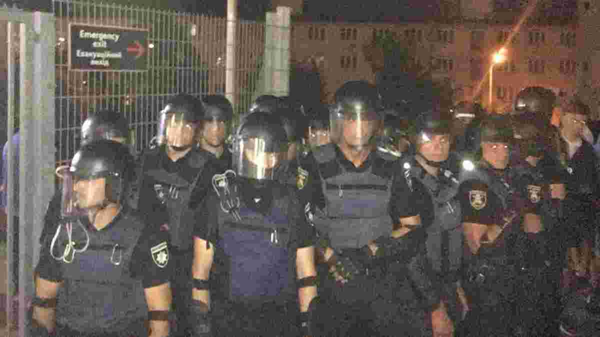 Динамо – Шахтер: фанаты показали следы от побоев полицией (18+)