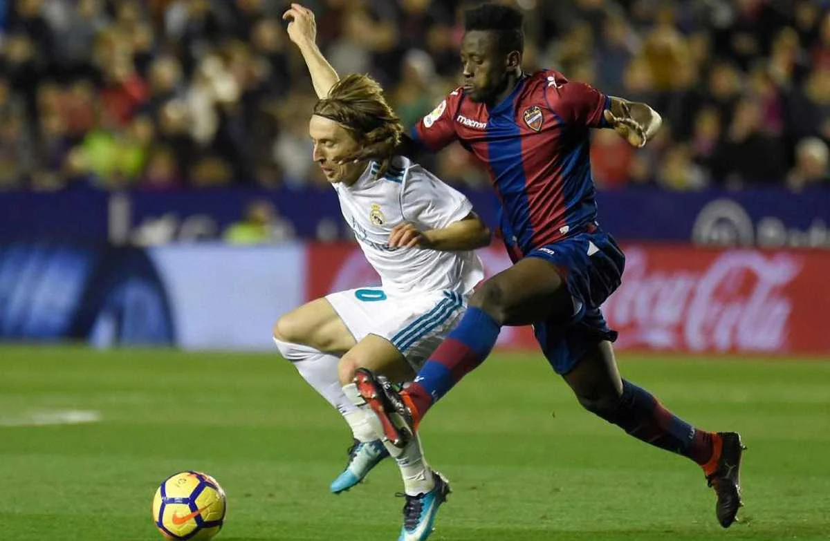 Эммануэль Боатенг (справа) / фото: ФК Леванте