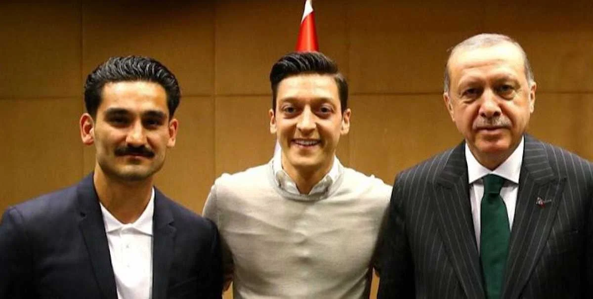 Гюндоган, Озил и Эрдоган