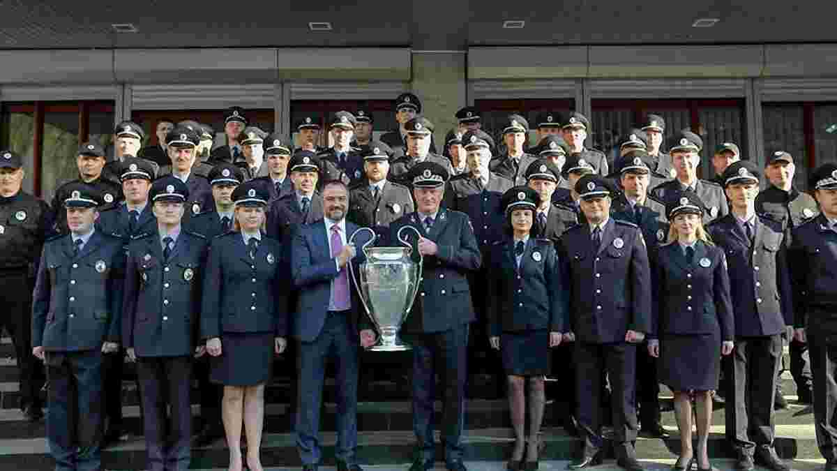 Кубок Ліги чемпіонів в Україні: УЄФА прокоментував резонанс щодо використання трофею з боку Павелка