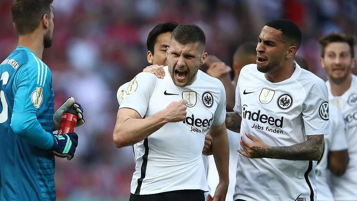 Бавария – Айнтрахт – 1:3 – видео голов и обзор матча