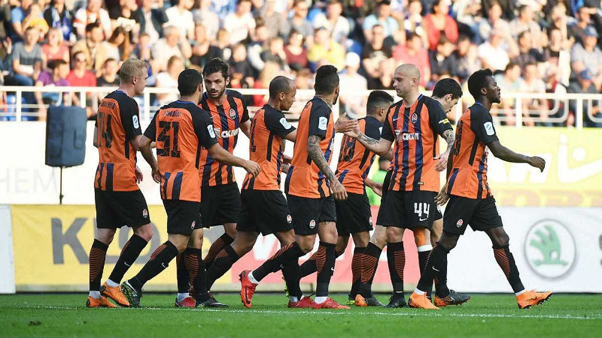 Шахтер в матче с Динамо / фото: ФК Шахтер