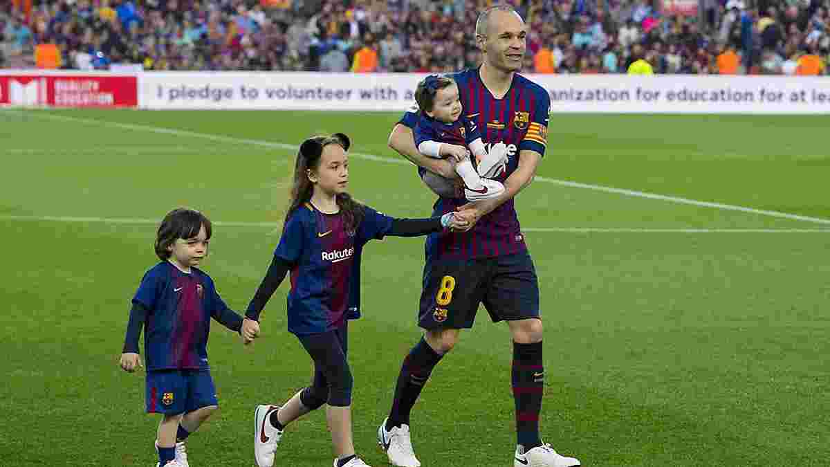 Иньеста довел до слез игроков Барселоны своей прощальной речью