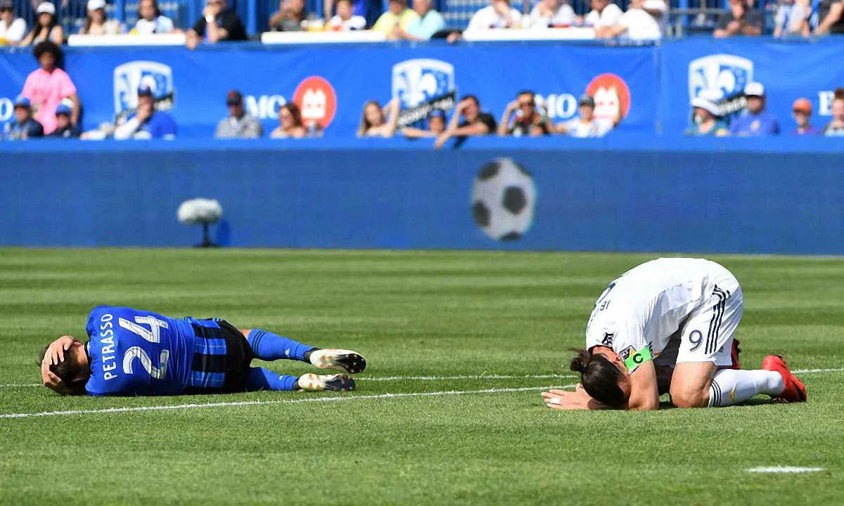 Златан Ібрагімовіч заробив першу червону картку за Лос-Анджелес Гелаксі