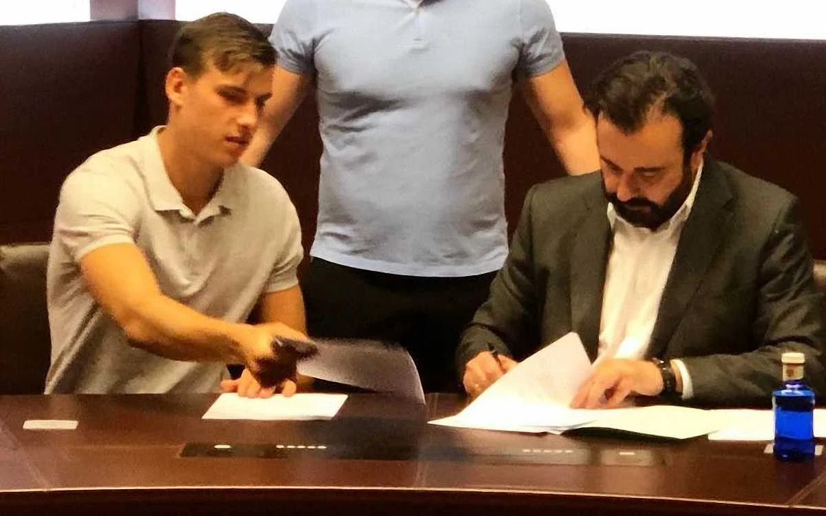 Андрій Лунін (ліворуч) / фото М. Карагодін