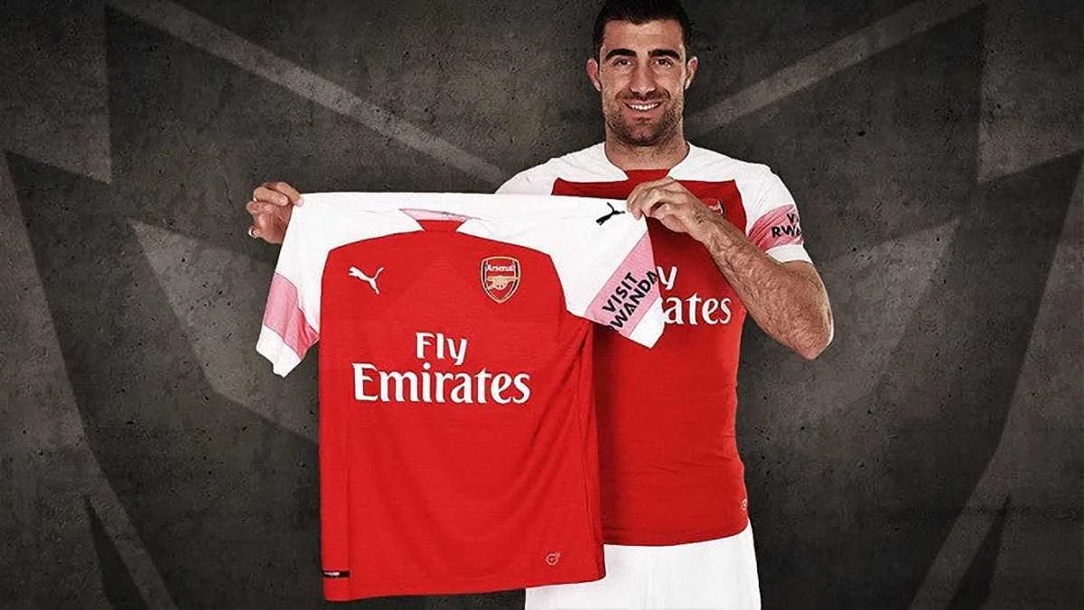 Арсенал подписал Сократиса Папастатопулоса / Фото: официальный сайт "канониров"