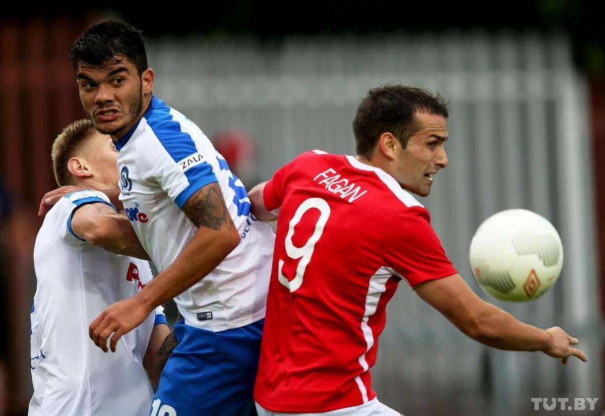 Олександр Нойок (ліворуч) / Tut.by
