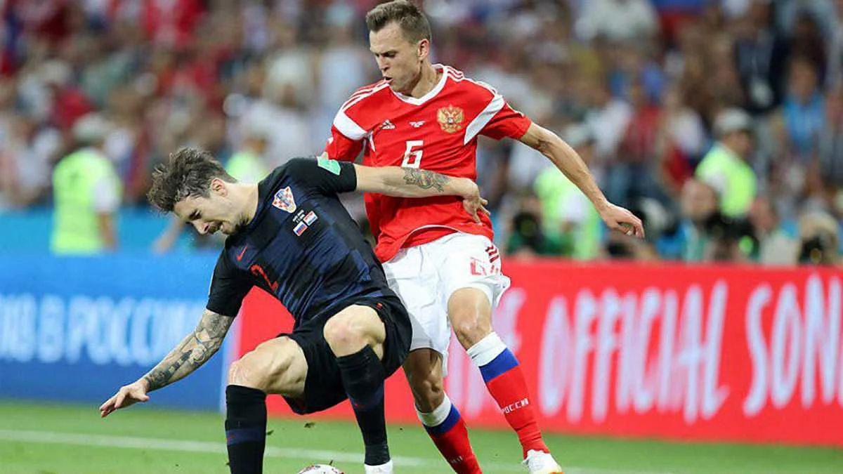 Денис Черышев (справа) / фото: Твиттер сборной России