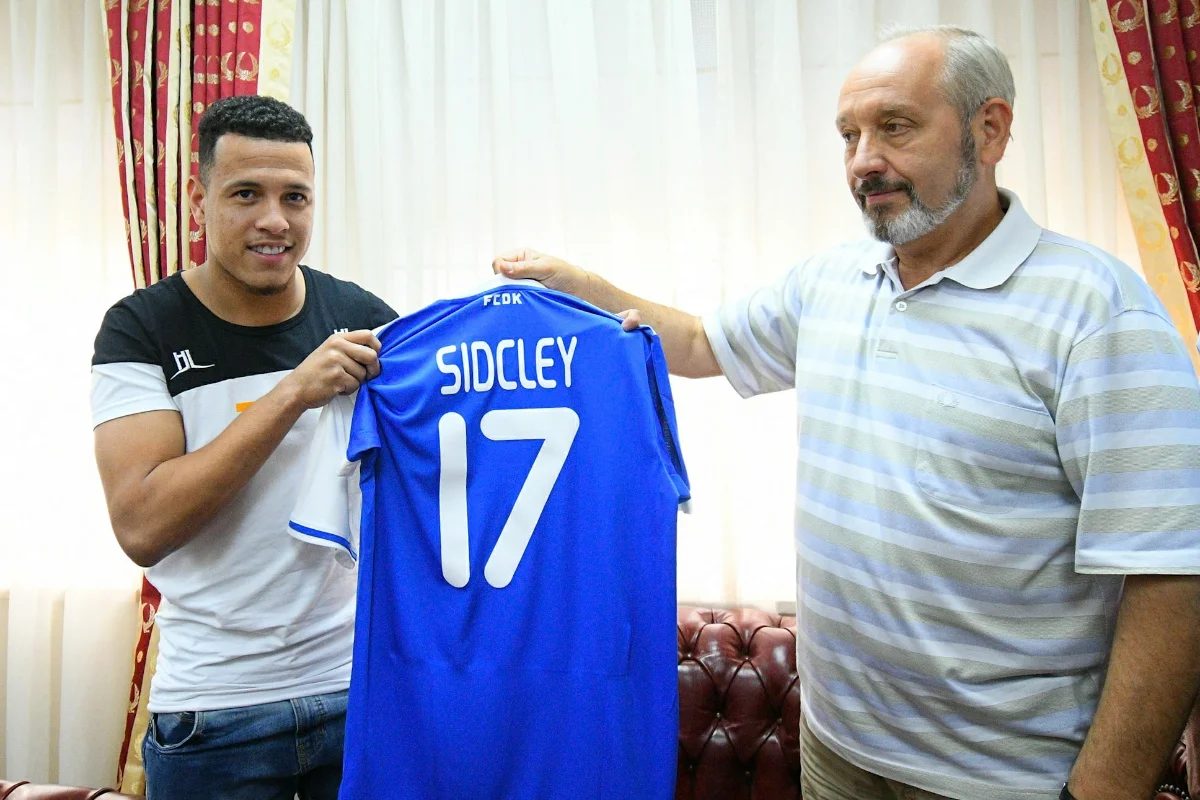 Сідклей став гравцем Динамо / фото: офіційний сайт клубу