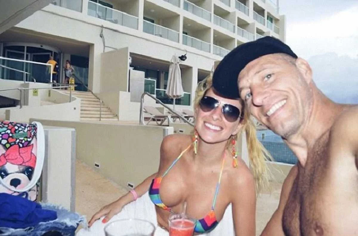 Пітана та його ефектна дружина