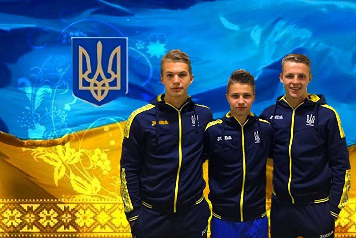 Александр Сафронов, Александр Беляев и Владислав Супряга / СК Днепр-1