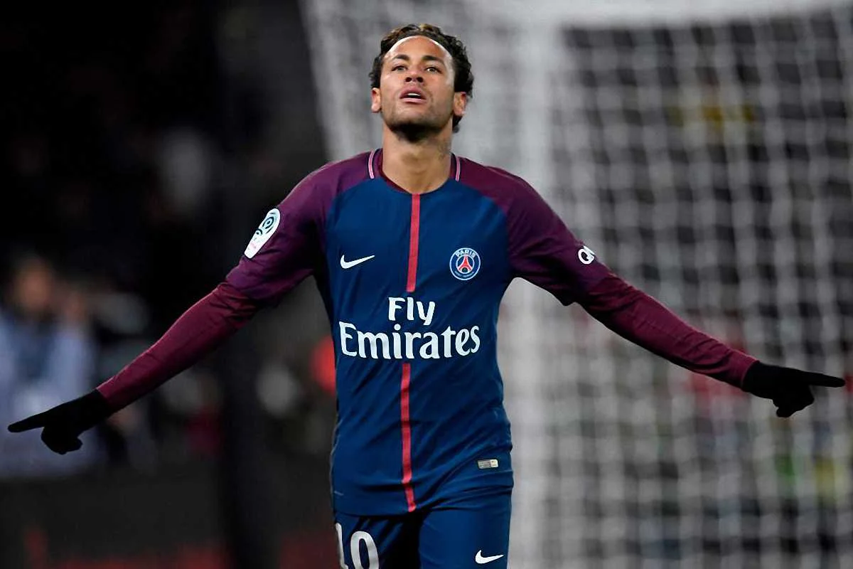 Неймар / соцмережі