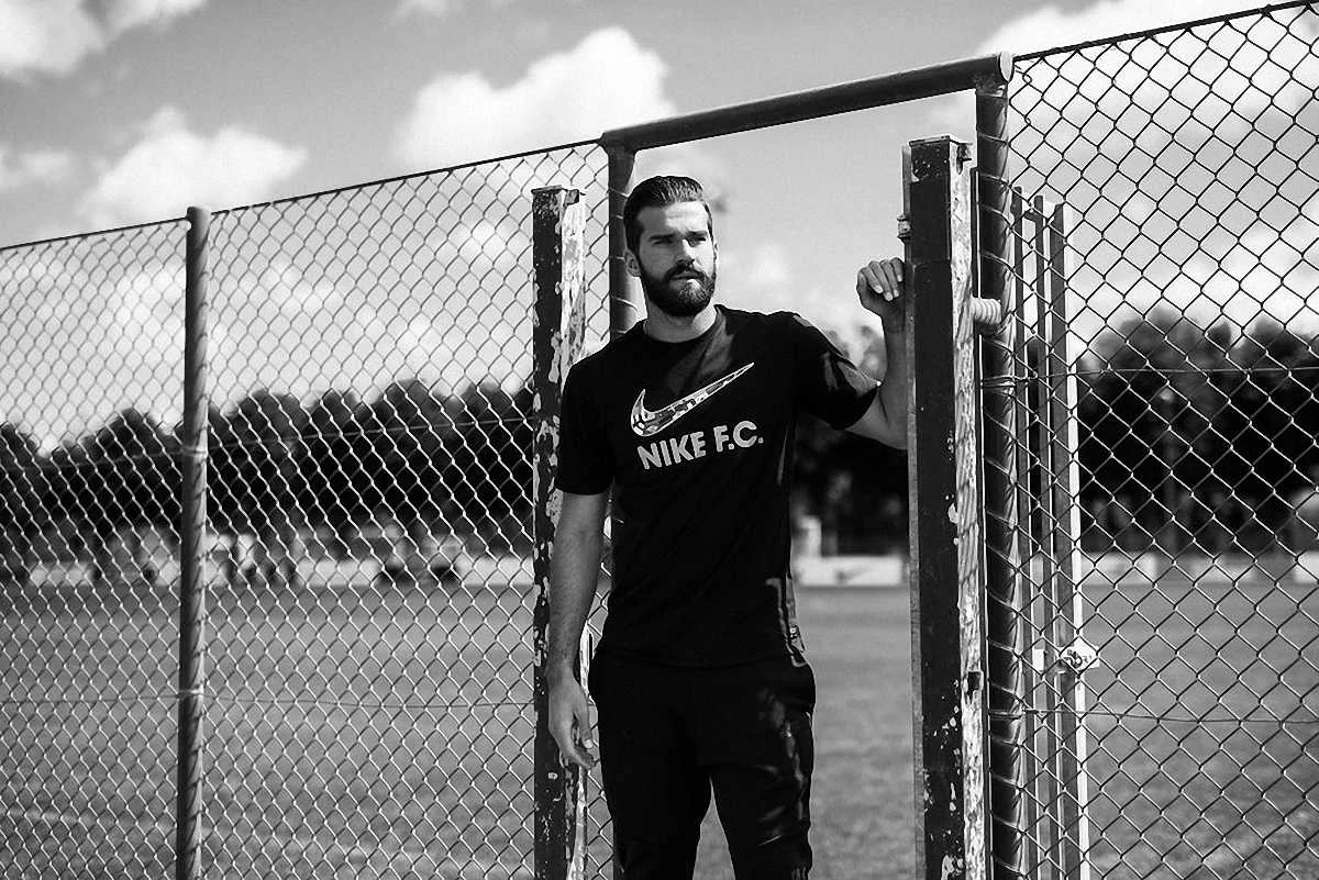 Алиссон провоцирует эффект домино