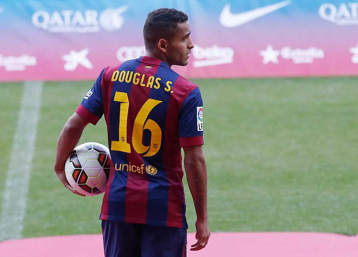 Дуглас / Фото ФК Барселона
