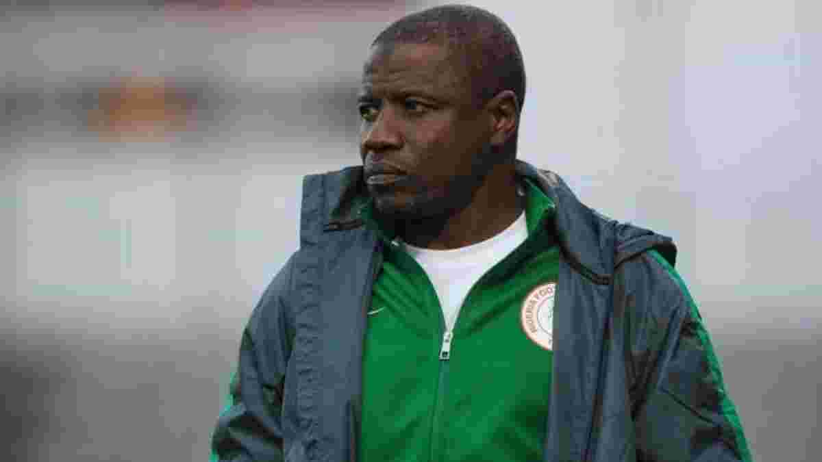 Тренера сборной Нигерии поймали на взятке
