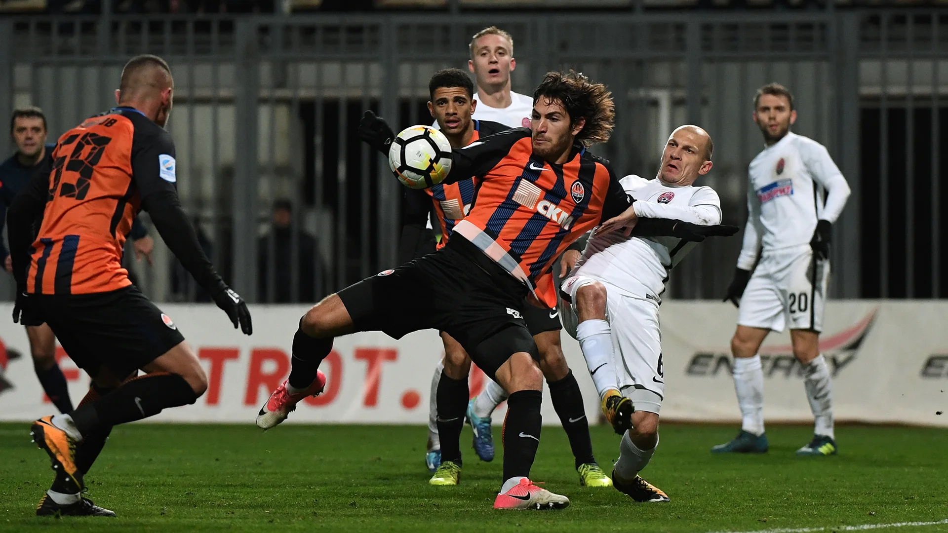 Густаво Бланко Лещук / ФК Шахтар