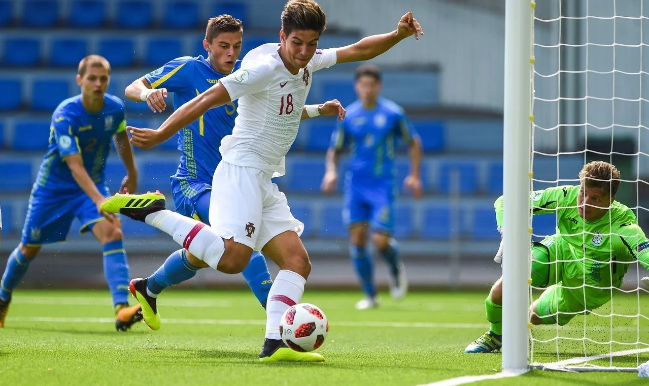 Украина U-19 – Португалия U-19: отчет матча 1/2 финала Евро-2018