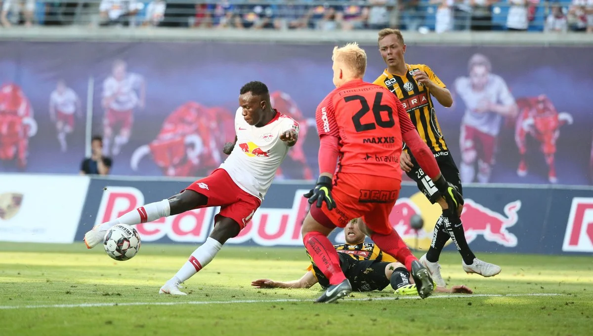 РБ Лейпциг – Хэкен / твиттер РБ Лейпциг