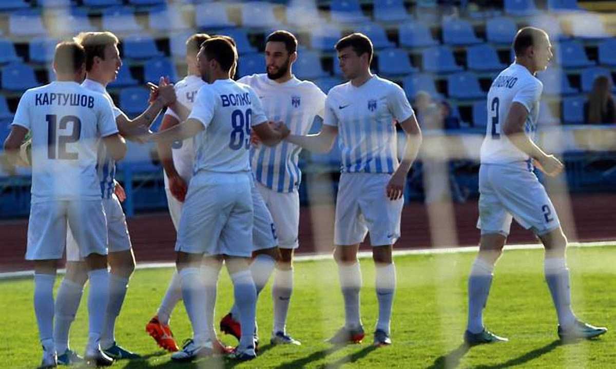Десна на виїзді розгромила Маріуполь