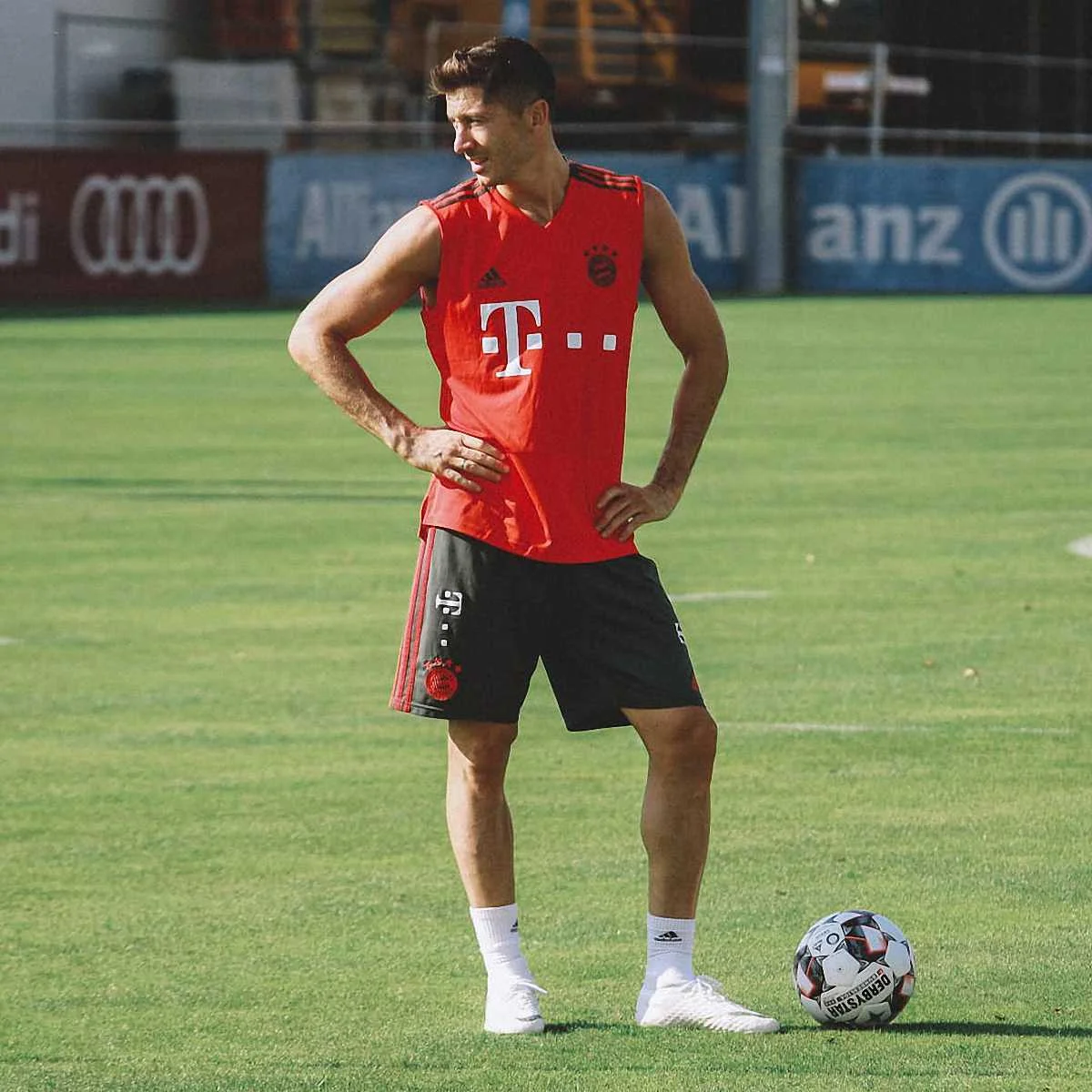 Роберт Лєвандовскі / соцмережі