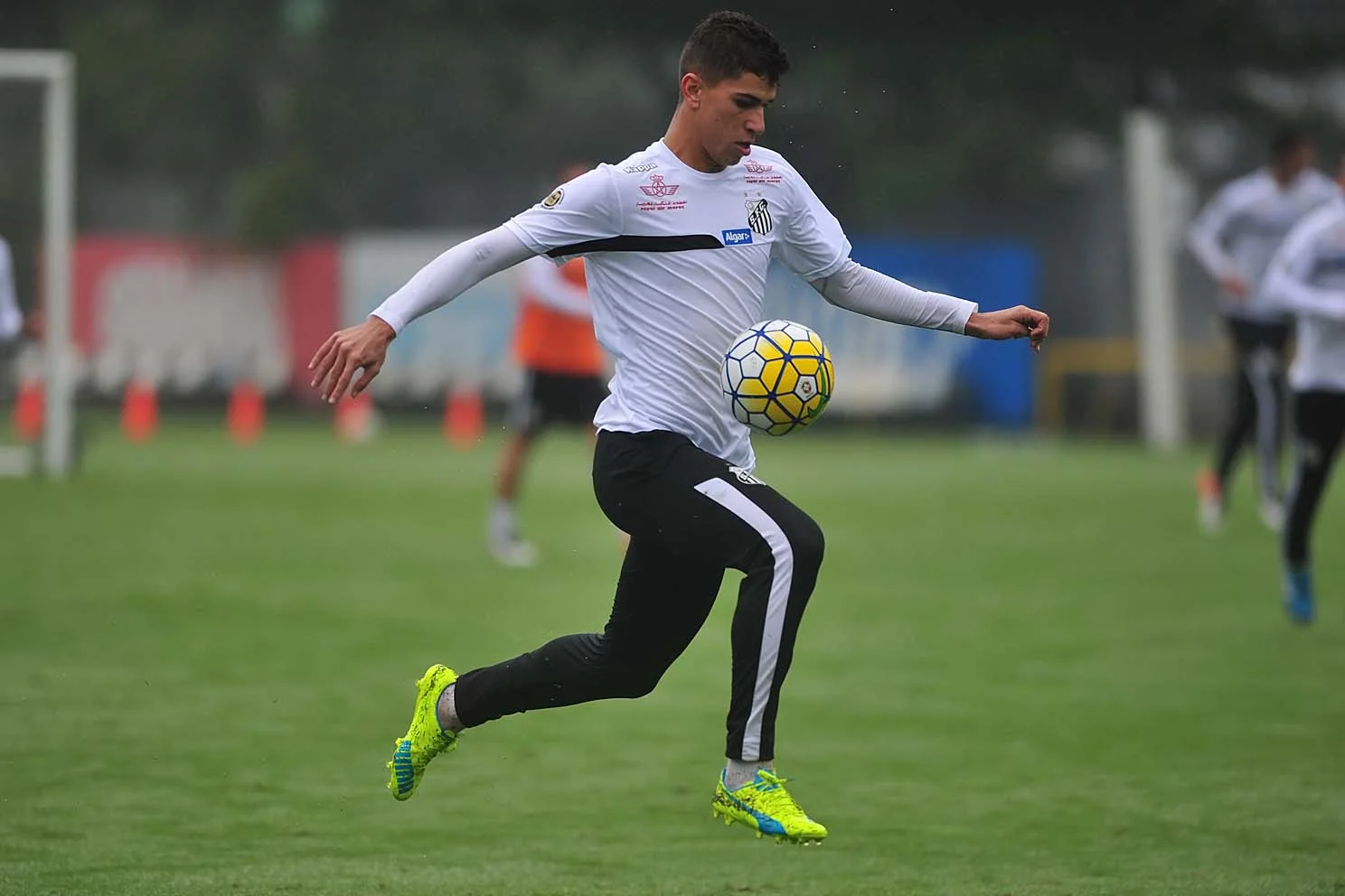 Вітор Буено / ФК Сантос