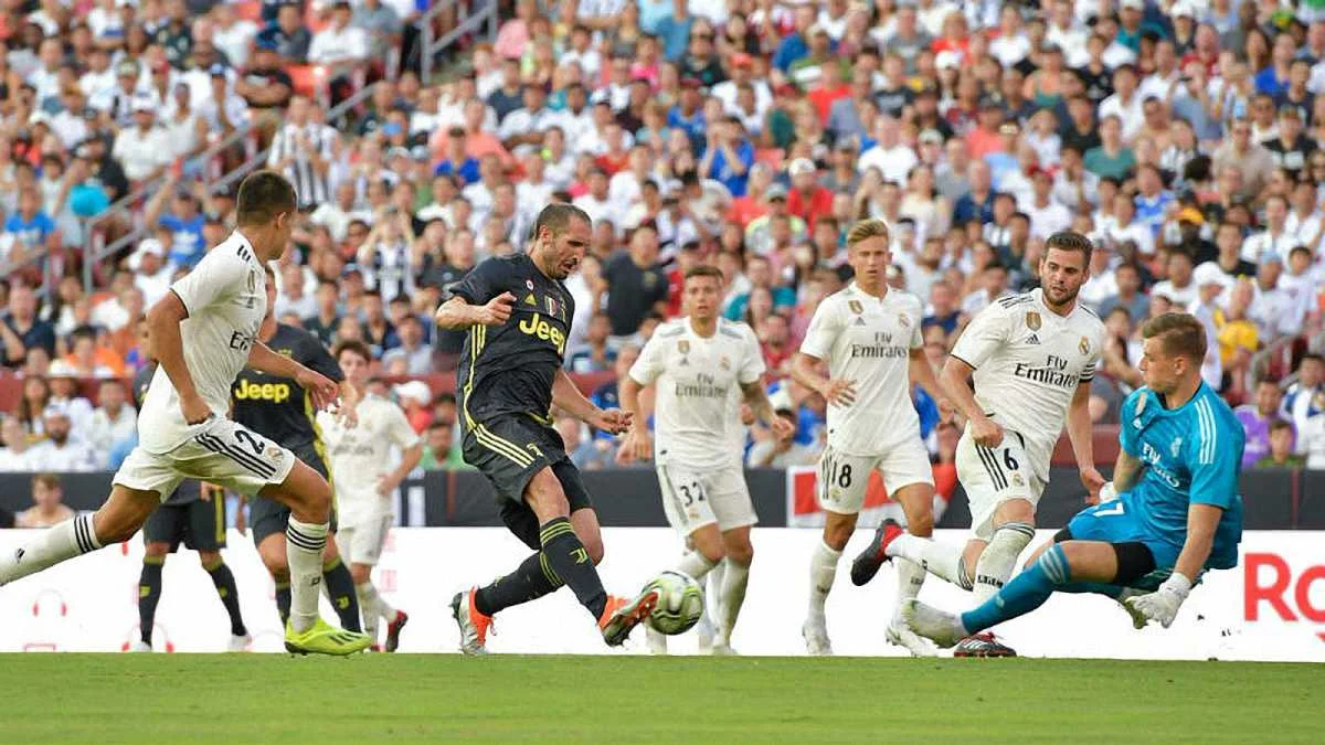 Андрей Лунин в матче против Ювентуса / фото ФК Ювентус