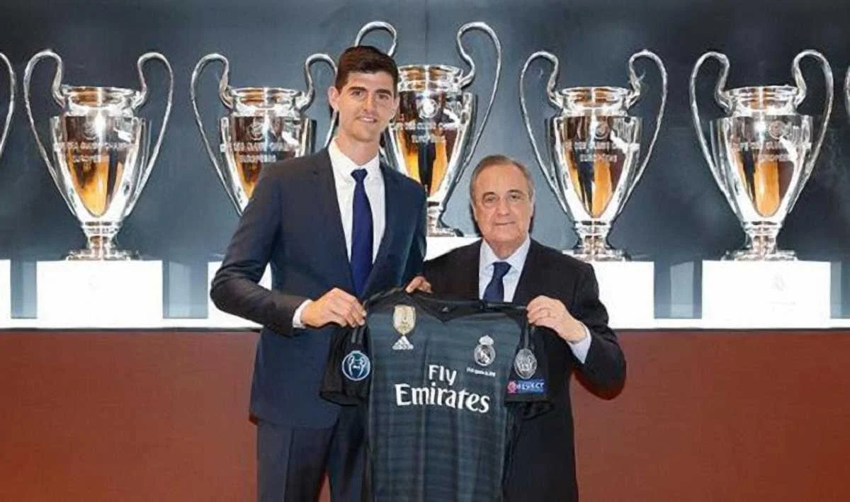 Тибо Куртуа и Флорентино Перес / ФК Реал