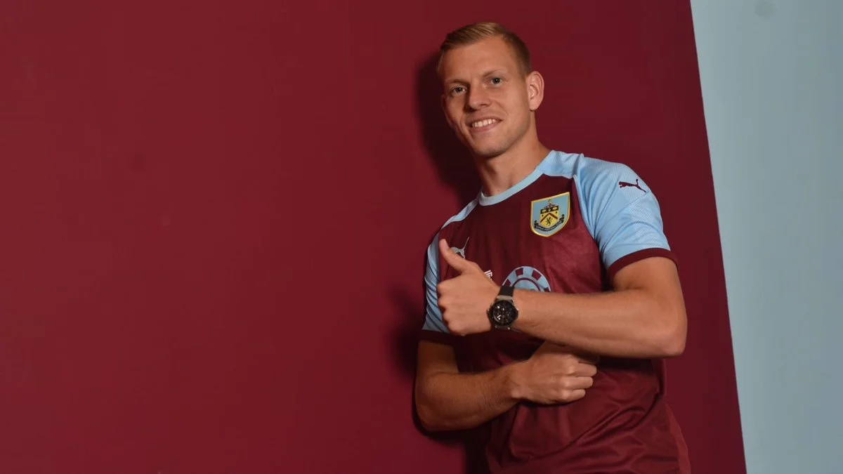 Матей Видра / фото ФК Бернлі