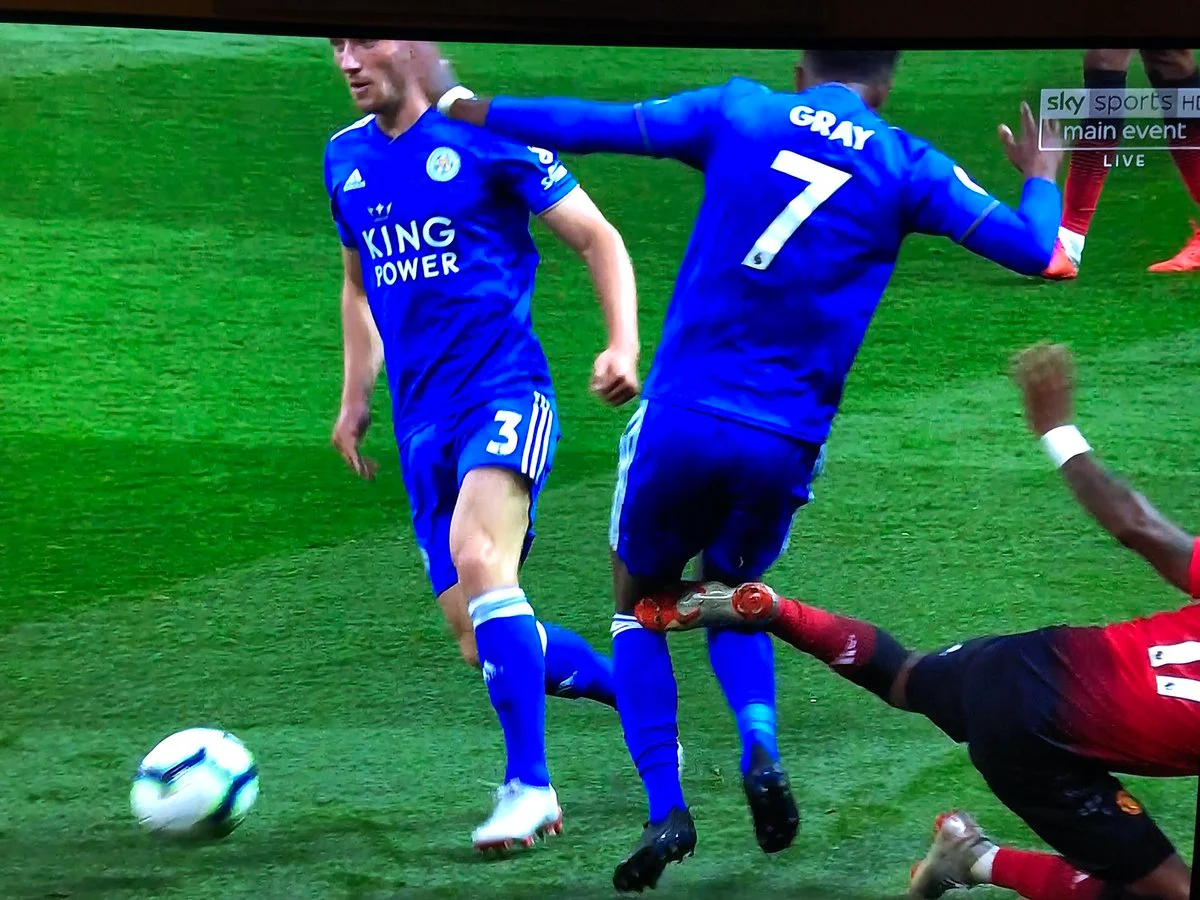 Фред, Манчестер Юнайтед, АПЛ, червона картка Фред, Манчестер Юнайтед, АПЛ, червона картка