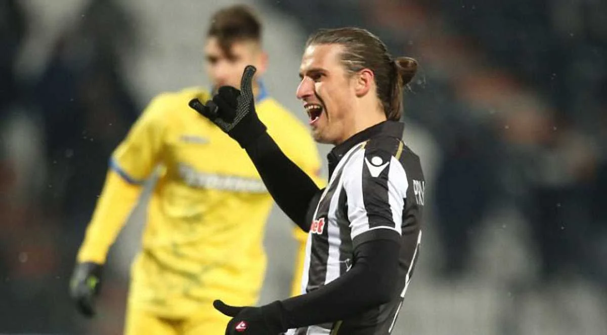 Александар Прійовіч / Соцмережі