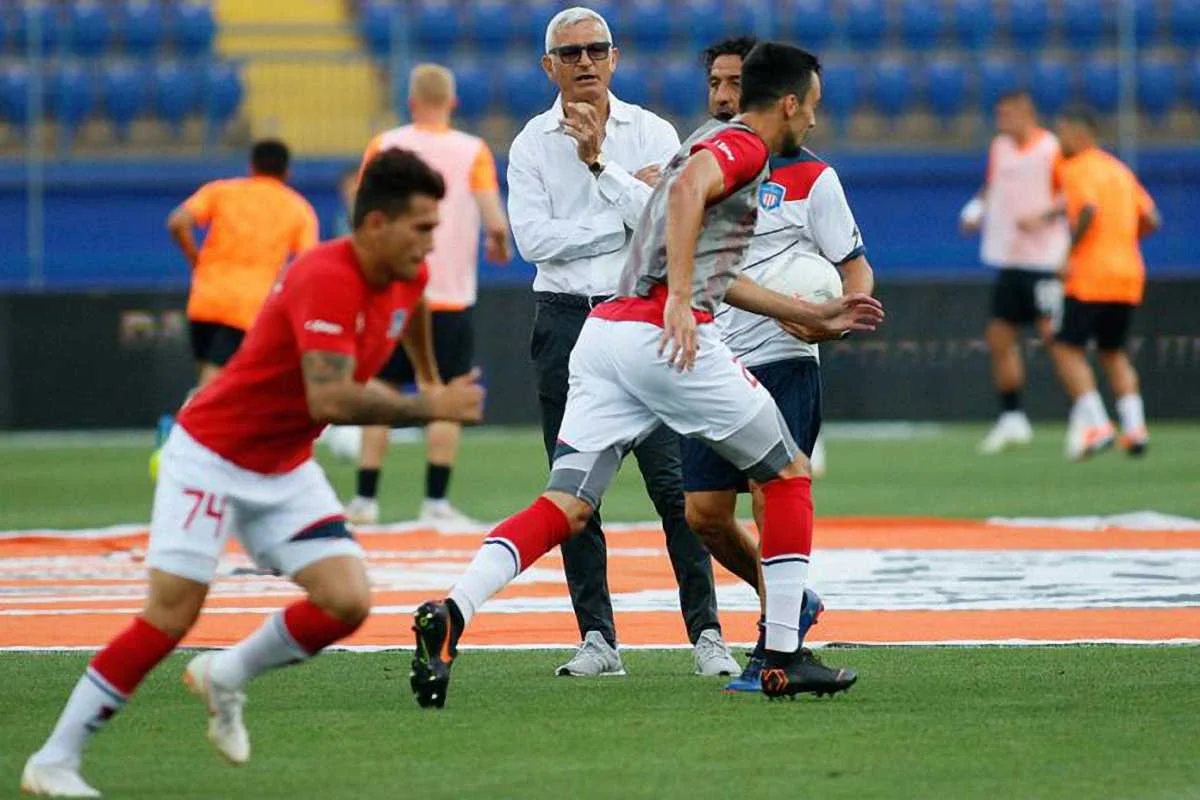 Арсенал-Киев и Черноморец расписали боевую ничью