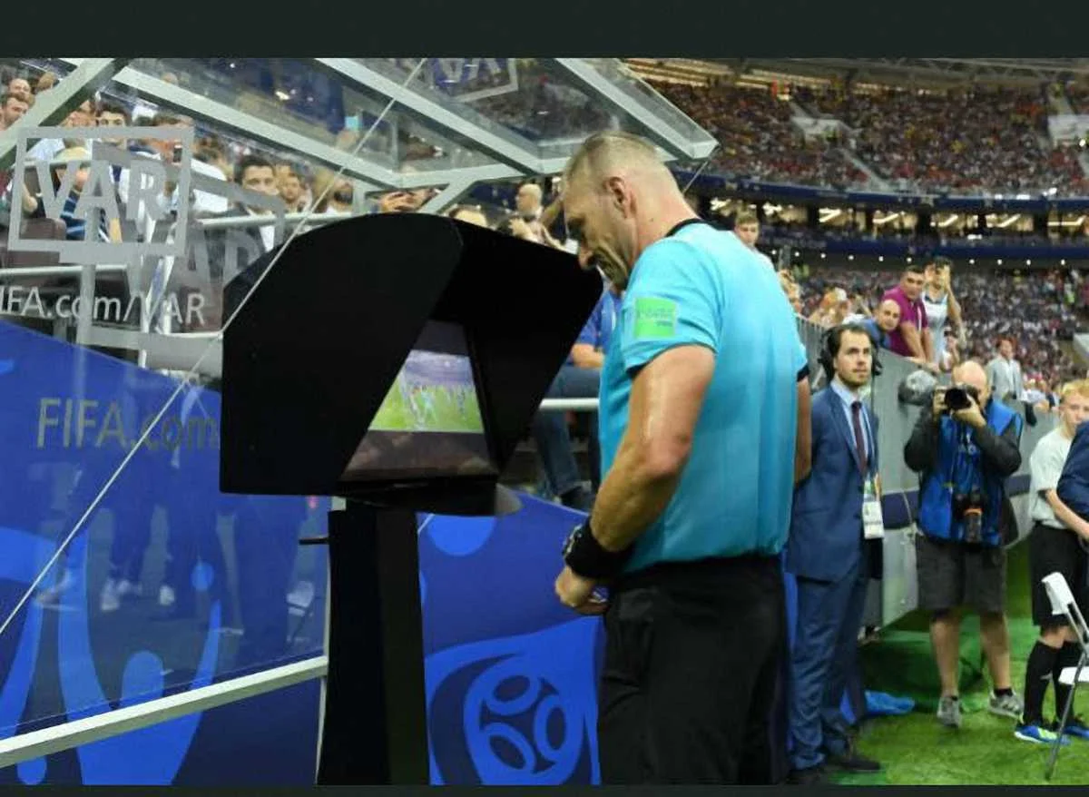 VAR на ЧС-2018 / соцмережі