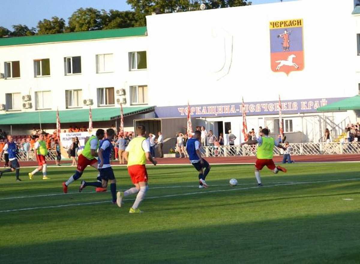 В Черкассах установили рекорд по продолжительности футбольного матча