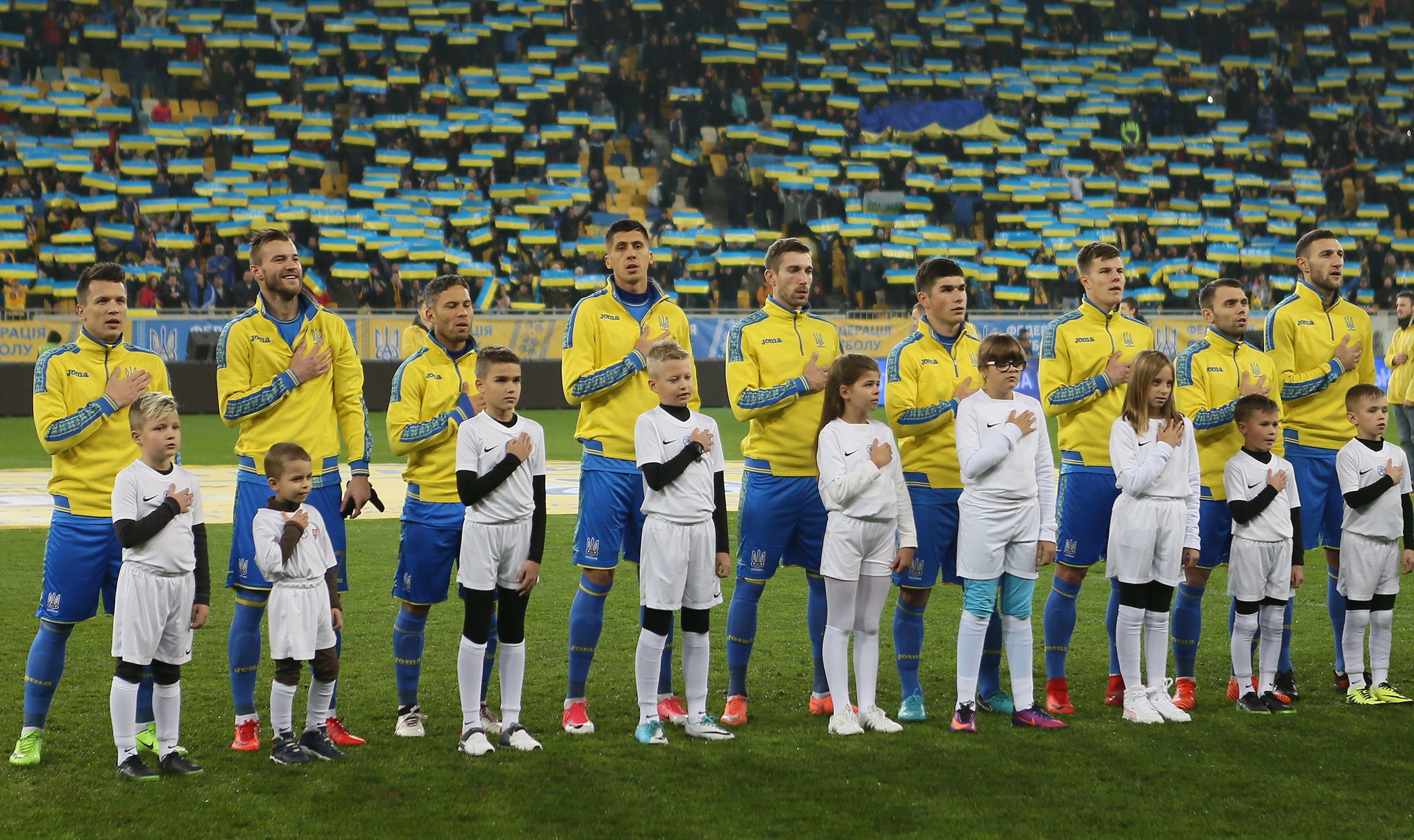 Збірна України у Львові / Є. Кравс