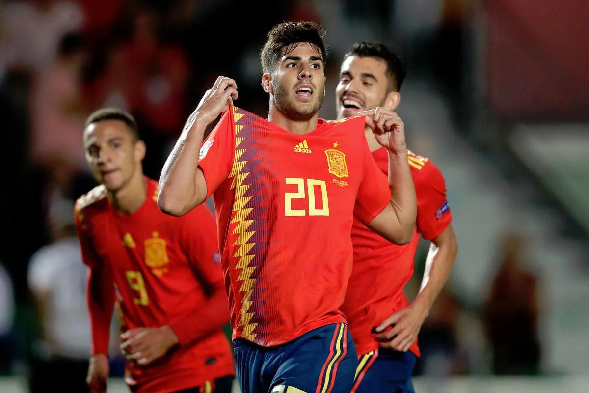 Лига наций: Испания дома уничтожила Хорватию