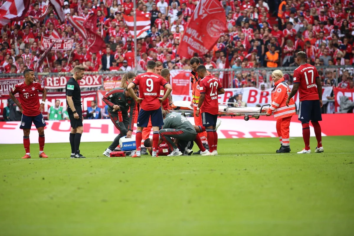 Травма Корентена Толіссо / ФК Баварія