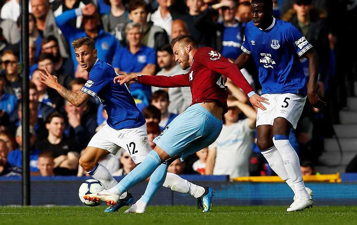 Андрій Ярмоленко забиває гол у матчі Евертон – Вест Хем