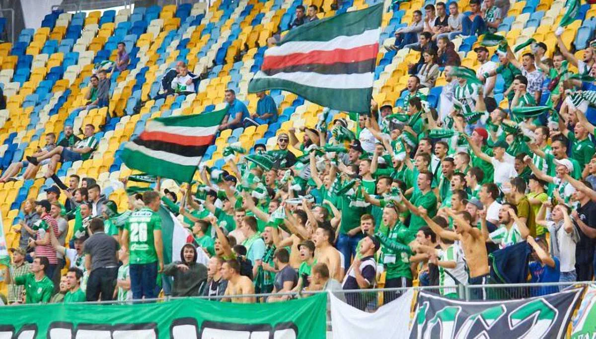 Вболівальники Карпат / Соцмережі