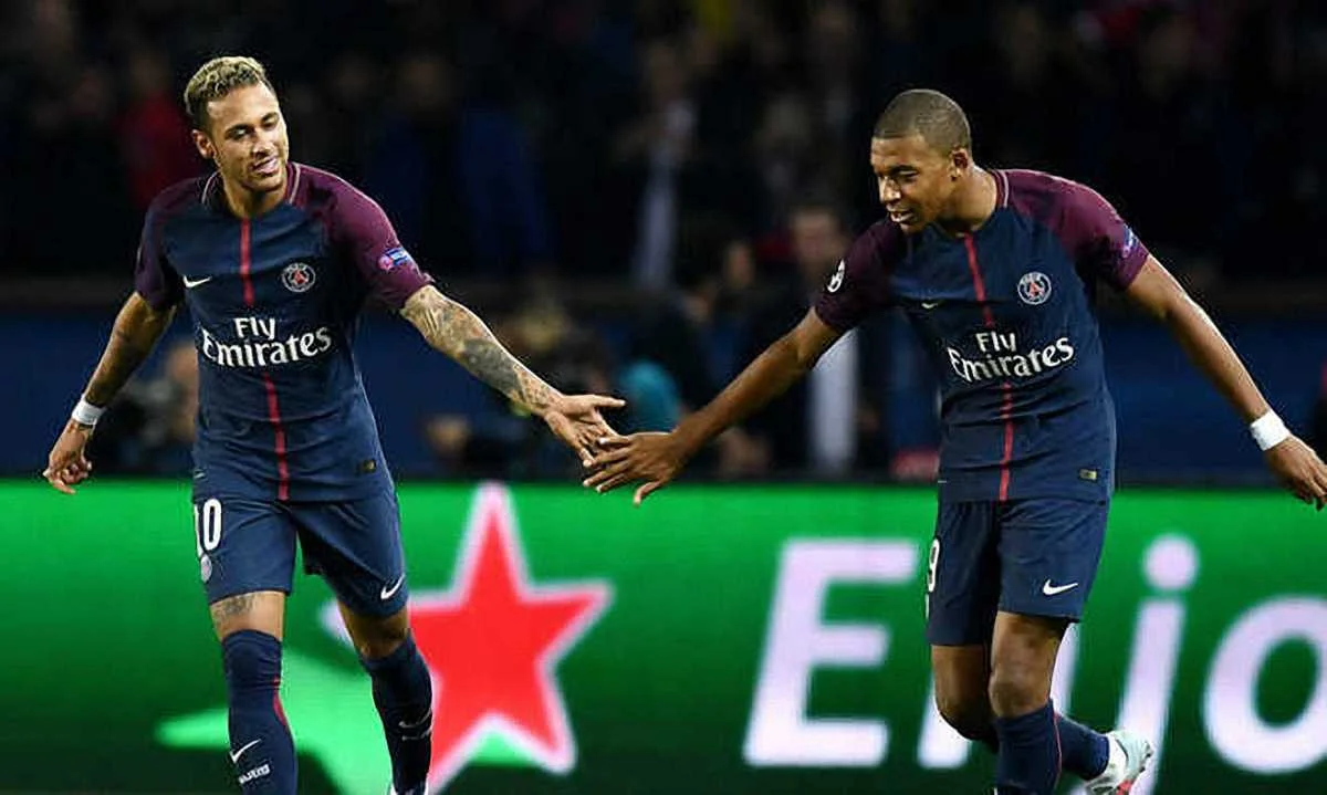 Неймар и Мбаппе / Соцсети