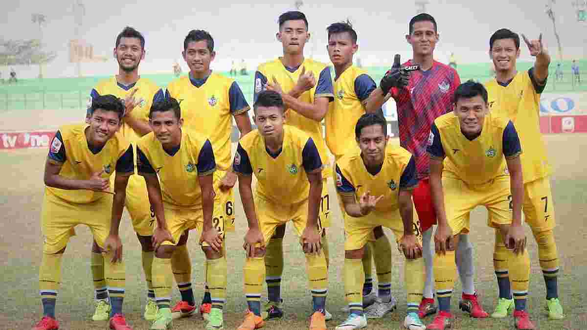 В Індонезії футболісти побили арбітра через призначення пенальті
