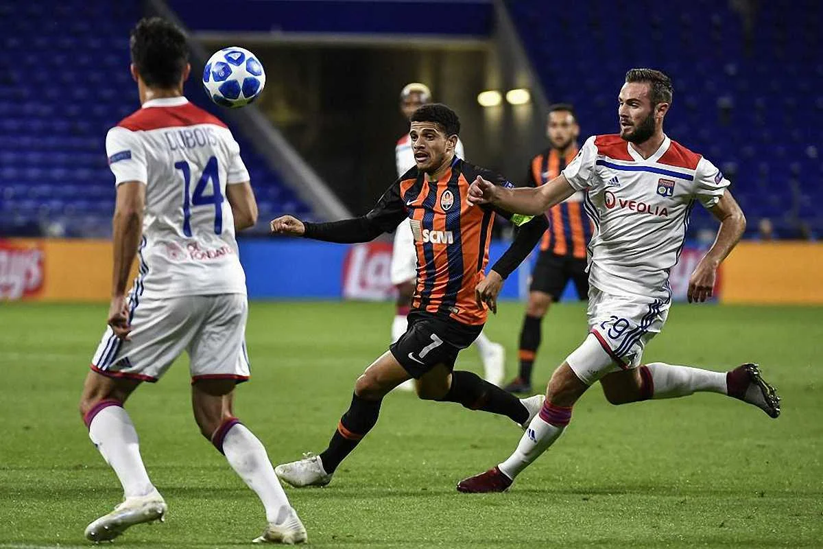 Лион – Шахтер – 2:2 – видео голов и обзор матча