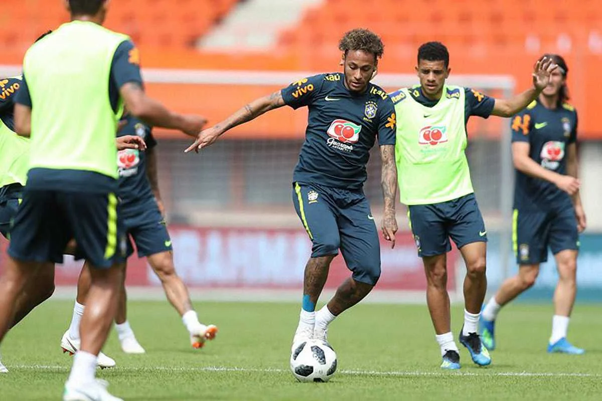 Тайсон и Неймар в сборной Бразилии / соцсети