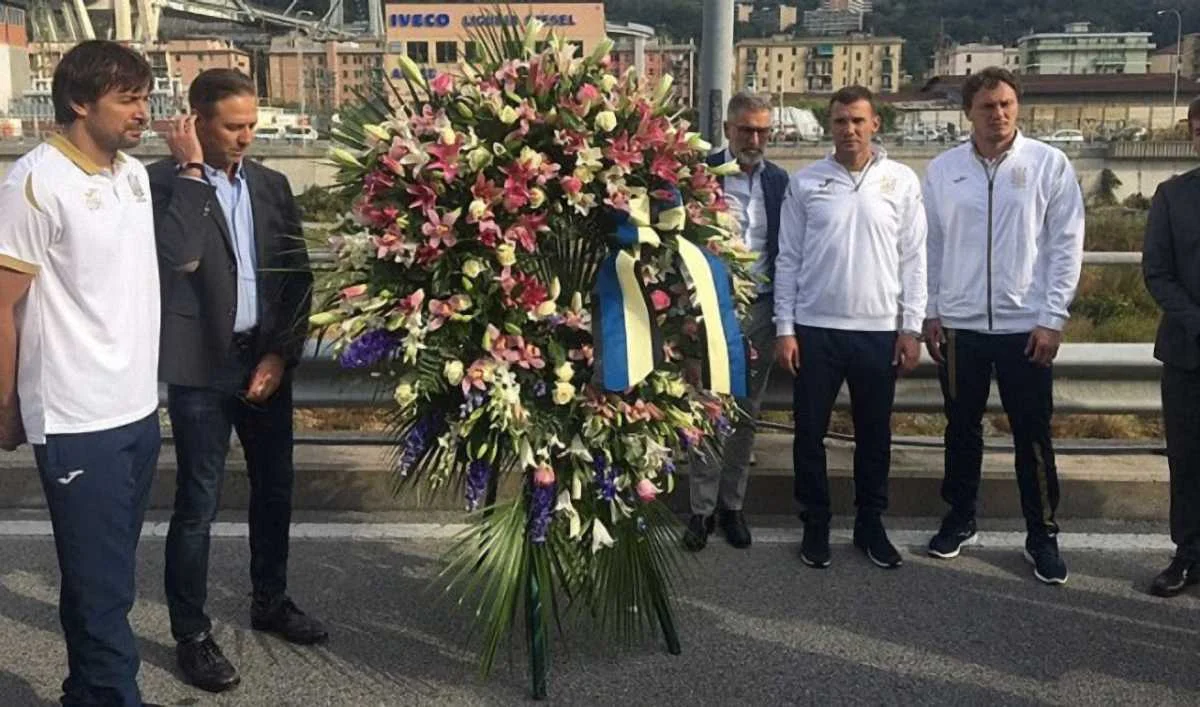 Шевченко, Шовковский и Пятов почтили память погибших в трагедии в Генуе / ФФУ