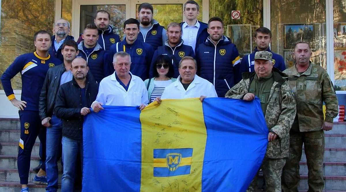 Металлист 1925 в военном госпитале / ФК Металлист 1925