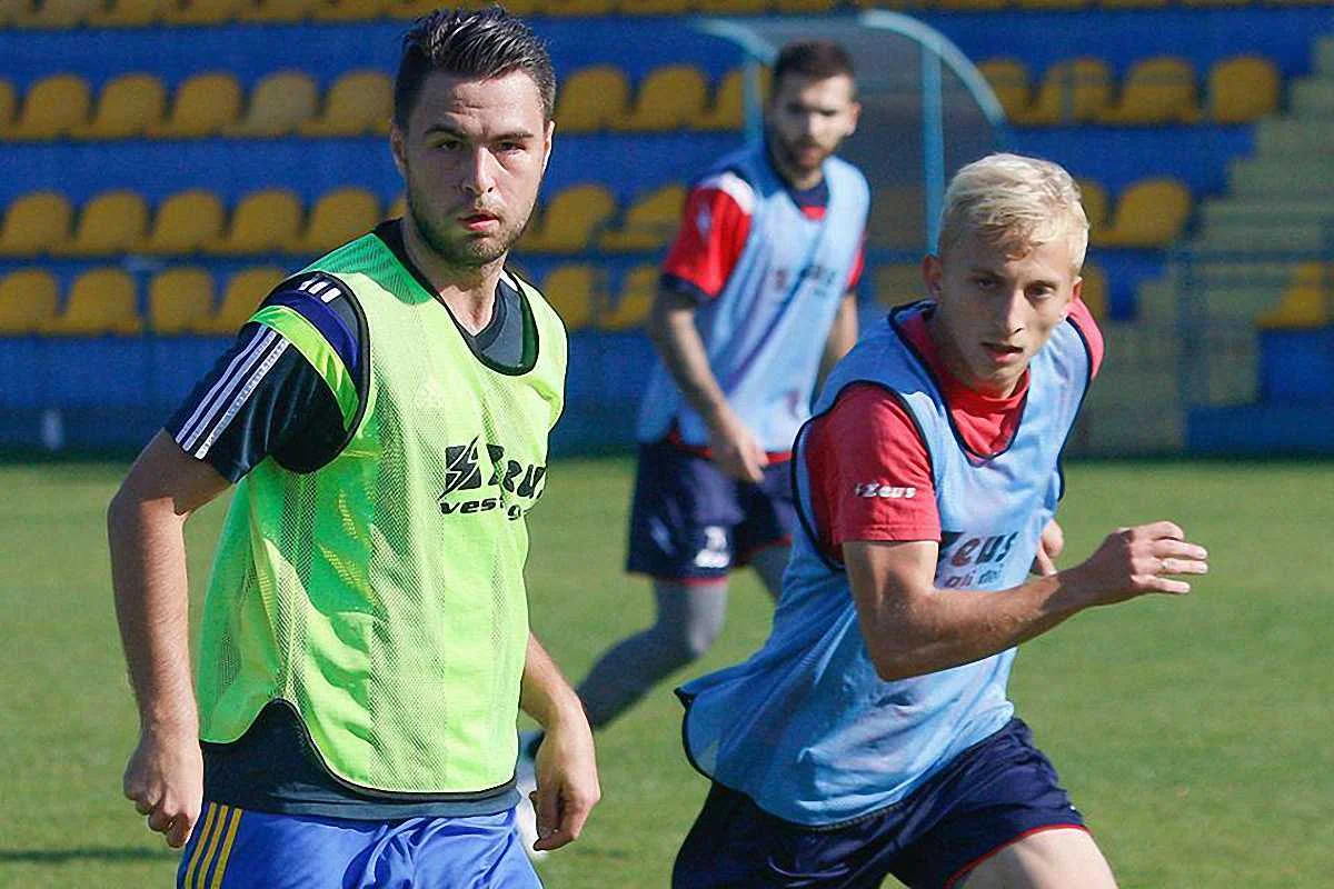 Євген Чумак (ліворуч)