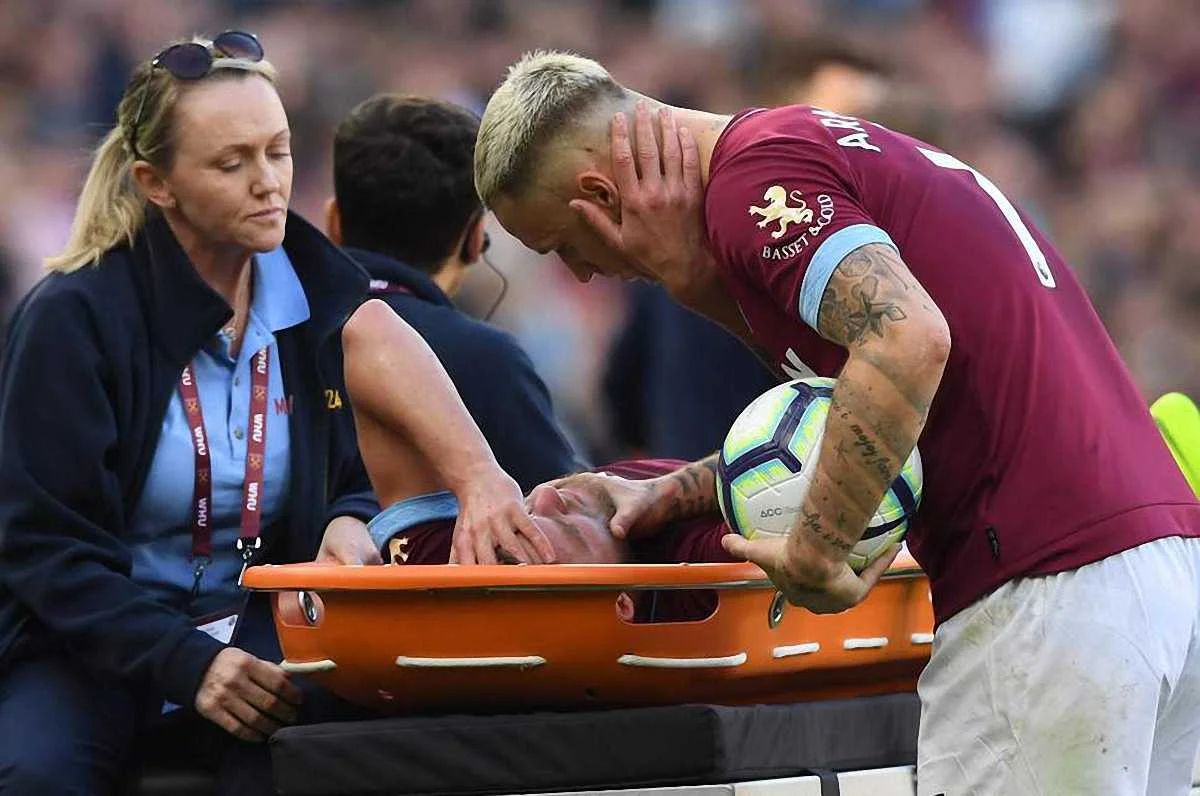 Андрій Ярмоленко і Марко Арнаутовіч після травми українця