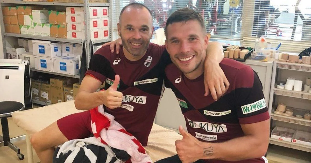 Андрес Иньеста и Лукас Подольски / Соцсети