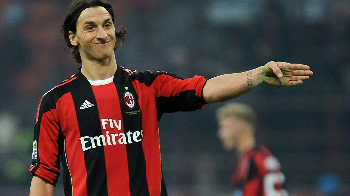 Златан Ибрагимович в Милане / FIFA