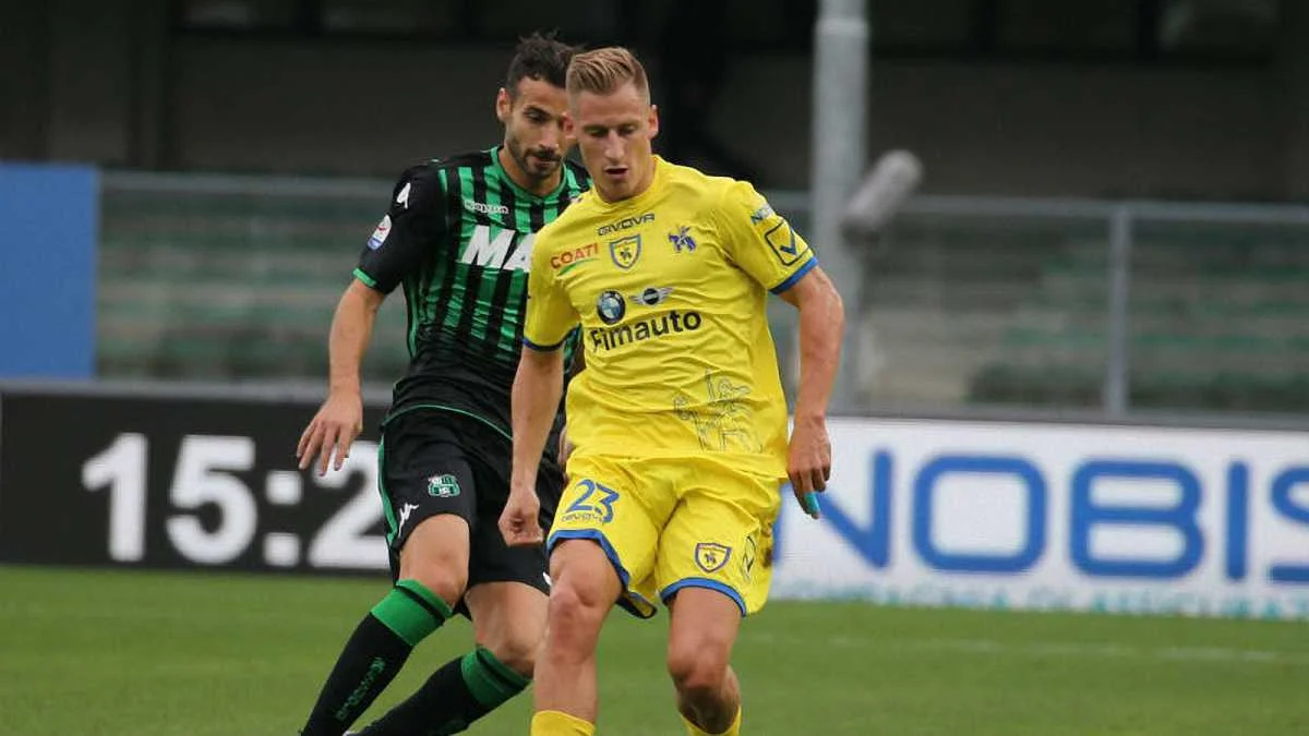 Курьезный автогол в матче Кьево – Сассуоло / фото ФК Кьево