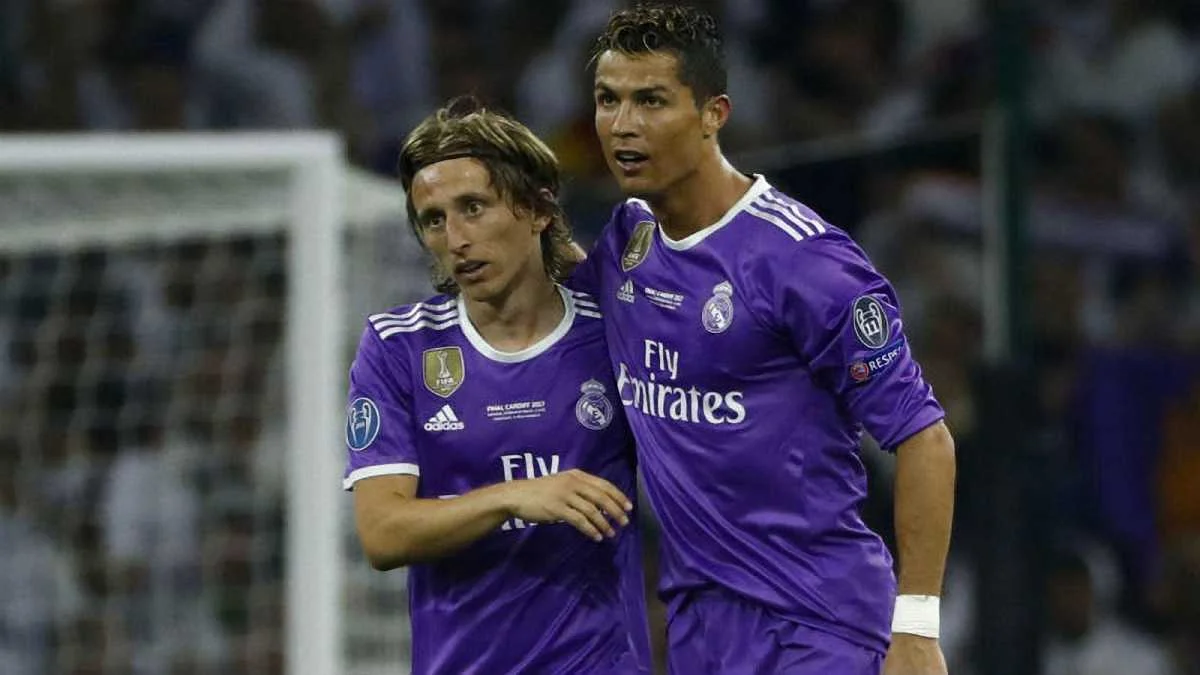 Лука Модріч та Кріштіану Роналду / фото: AS